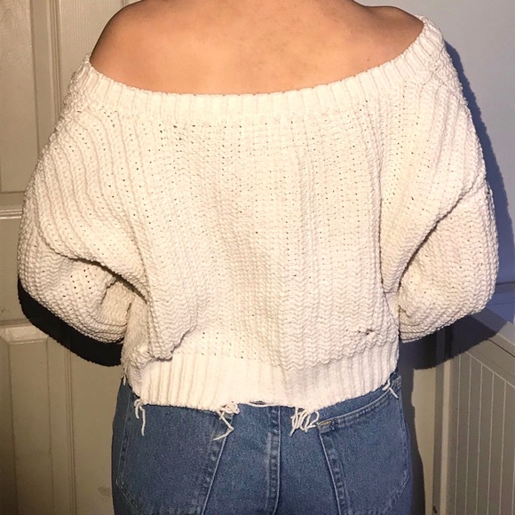 Super cute white knitted cropped sweater - Picture 5 of 5